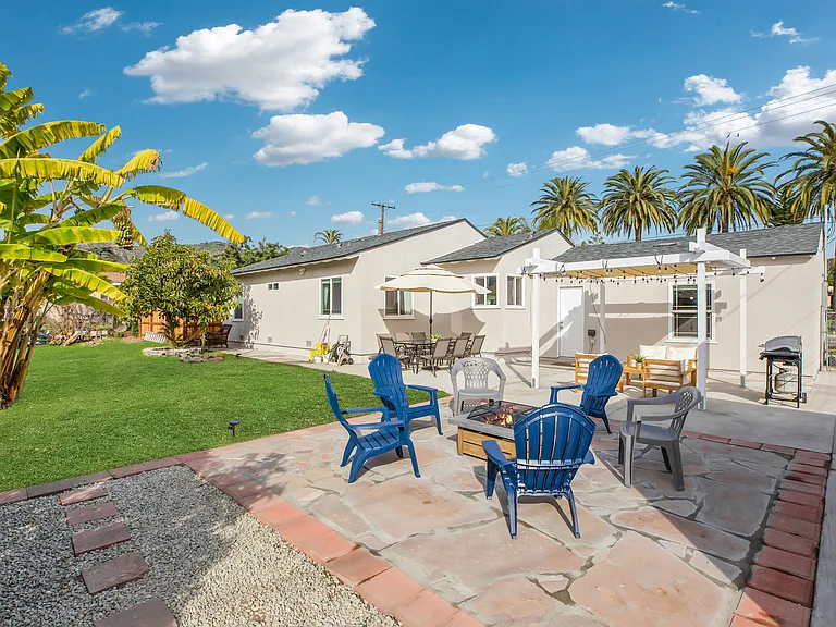 533 N Cerritos Ave — Photo 48