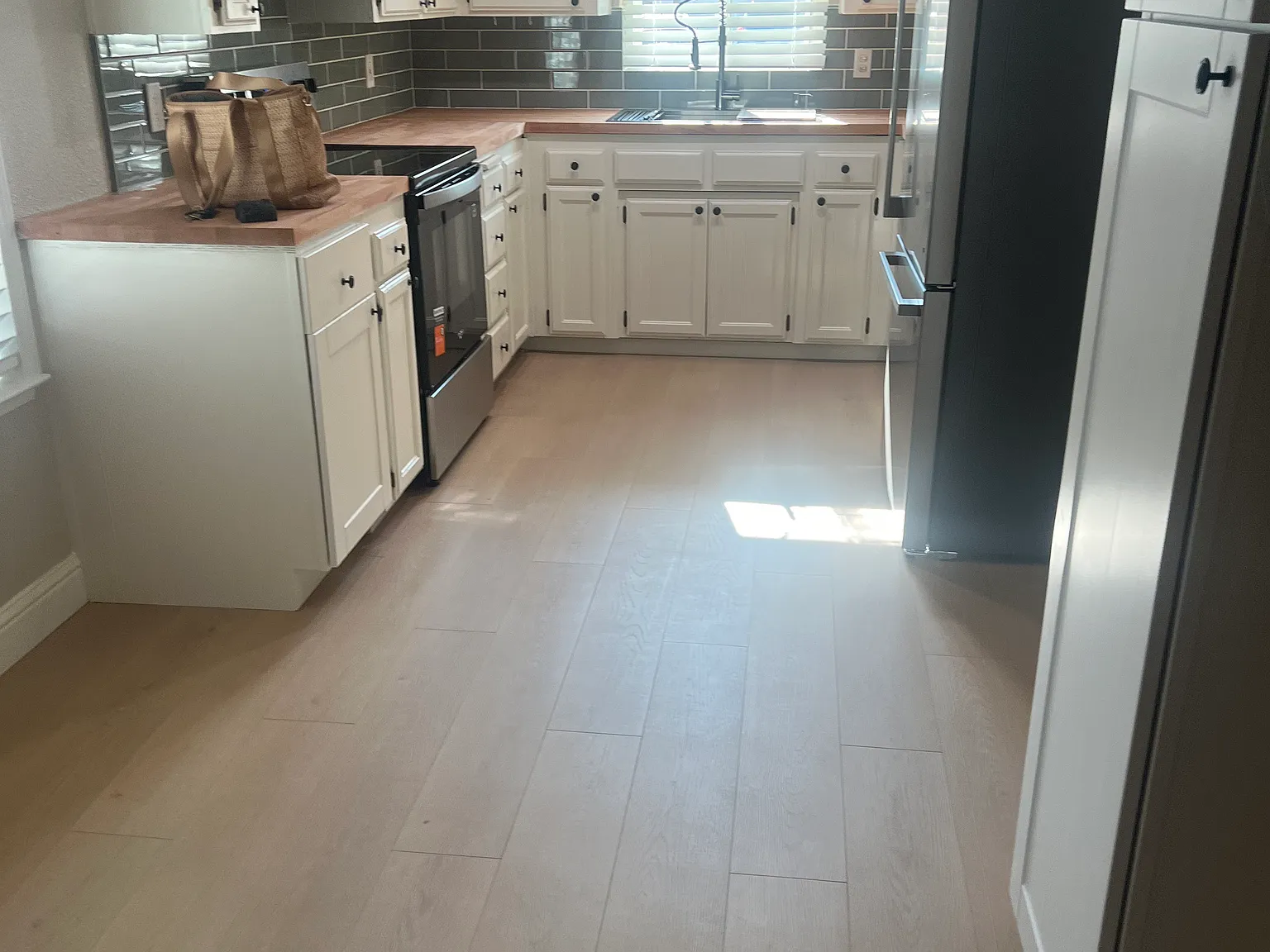 5 bed, 2157 sqft, $3,000 — Photo 2