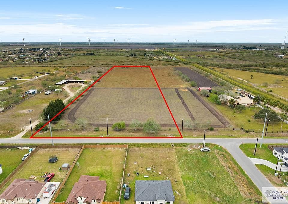 1st image of 33465 Ebony Rd