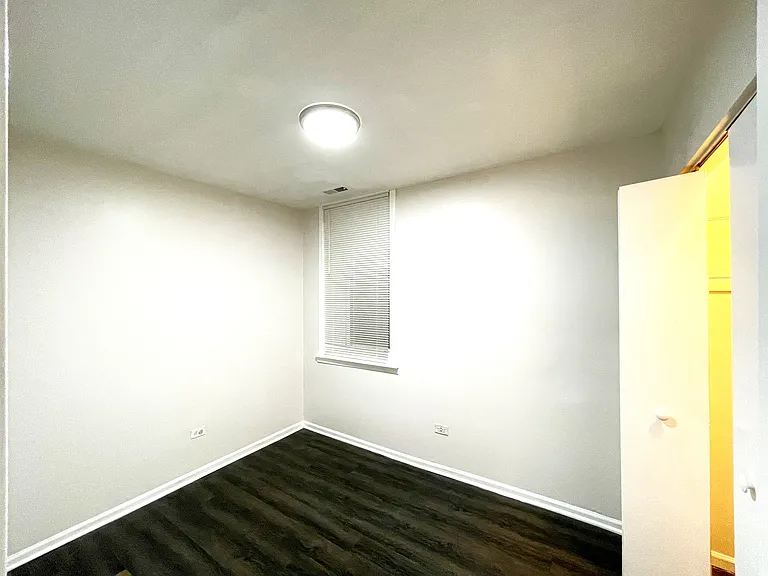 3227 S Aberdeen St #1M — Photo 15