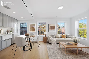 118 Lafayette Avenue, #3