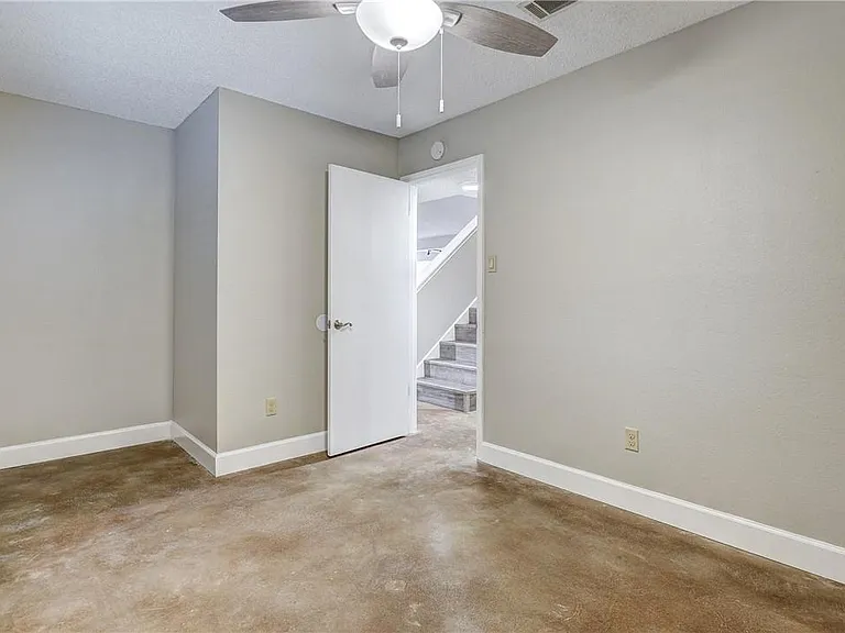 6009 Avery Island Ave — Photo 28