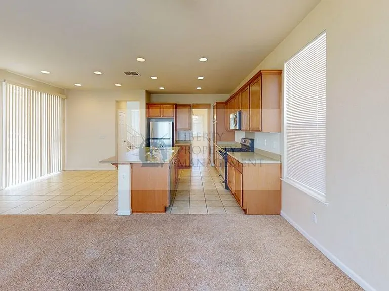 16998 Cobble Creek Way — Photo 6