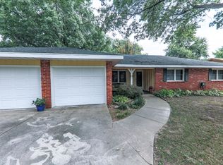 3348 S Winton Pl, Springfield, MO 65804