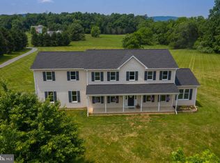 38570 Millstone Dr, Purcellville, VA 20132