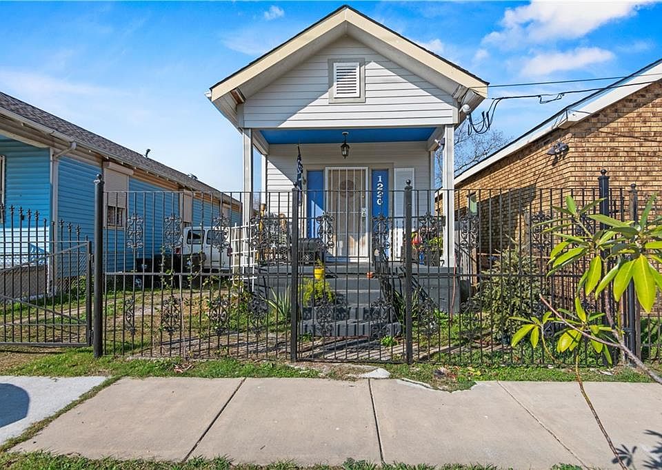 1st image of 1220 Saint Maurice Ave