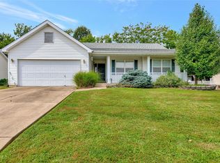 17 Spangle Way Dr, O'Fallon, MO 63366