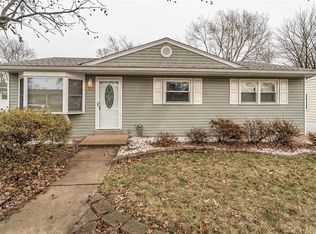 11035 Ridge Forest Ct, Saint Louis, MO 63126