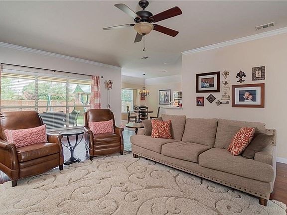 5th image of 305 Cave River Dr