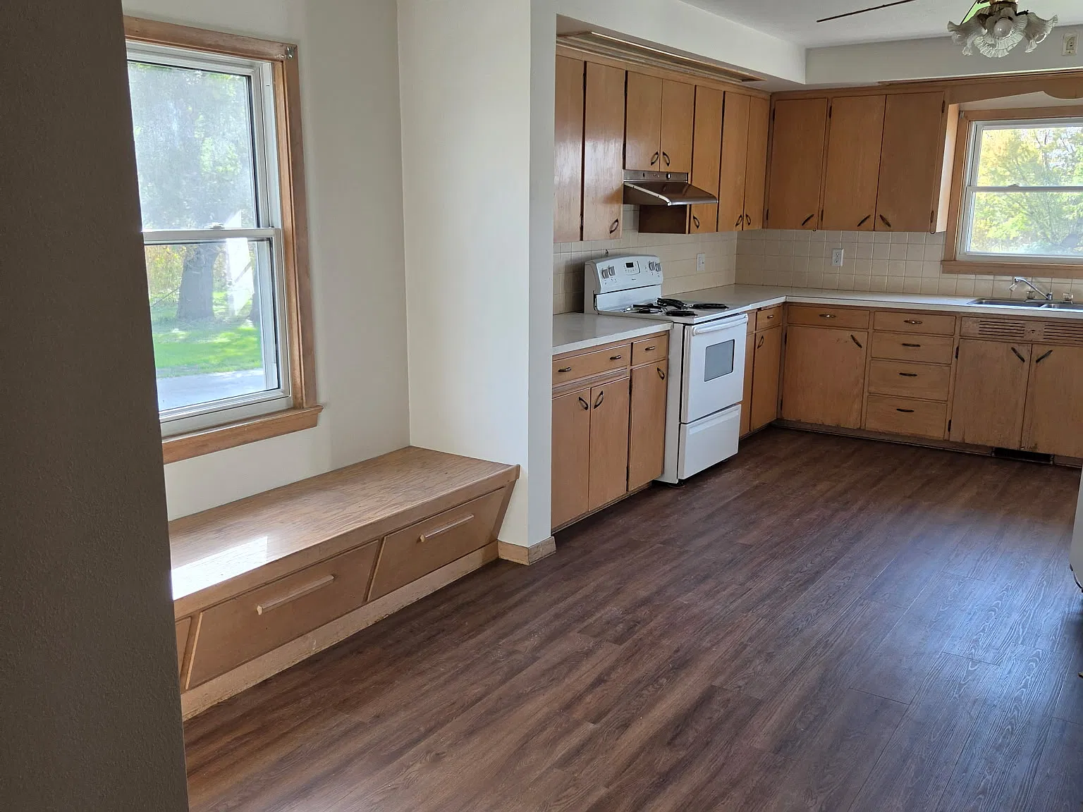 4 bed, 1.5 bath, 1960 sqft, $1,250 — Photo 4