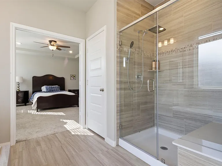 2406 Driftwood Trl — Photo 21