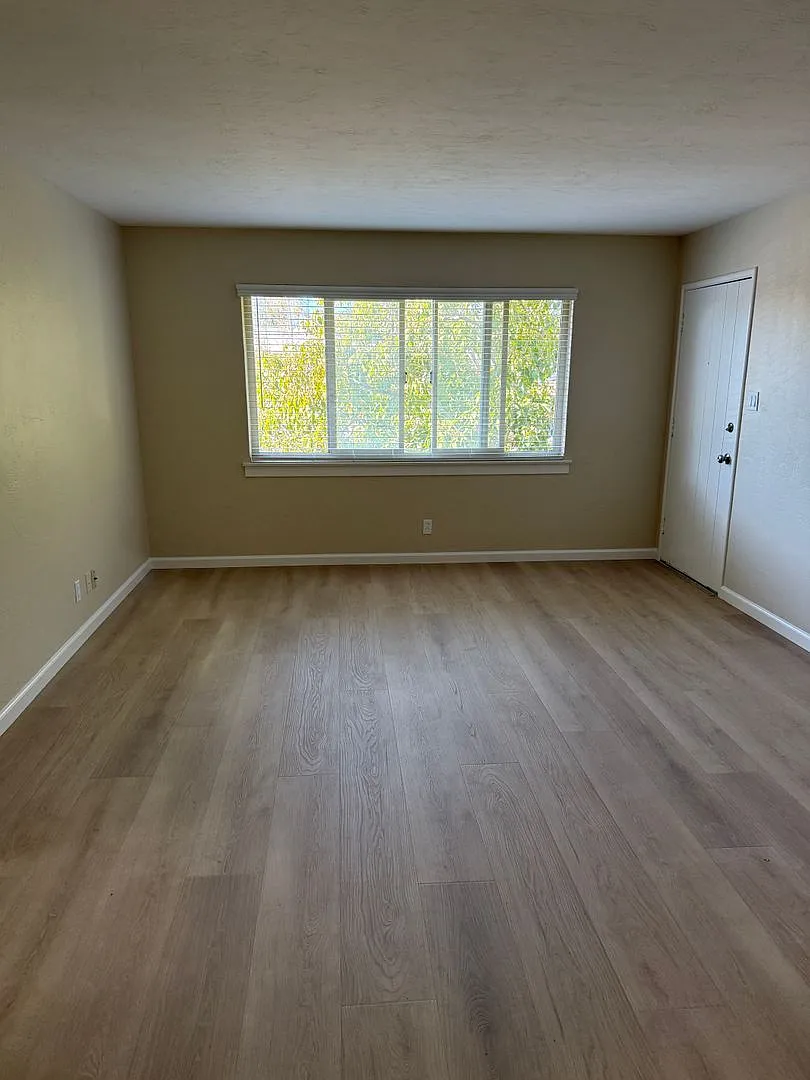 1952 Bellomy St, Santa Clara — Photo 2