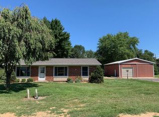 700 Lakeview Dr, Waterloo, IL 62298