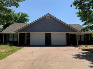 1427 Mark St, Springdale, AR 72764