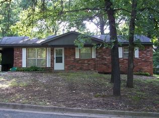 1205 Jay Ln, Tahlequah, OK 74464