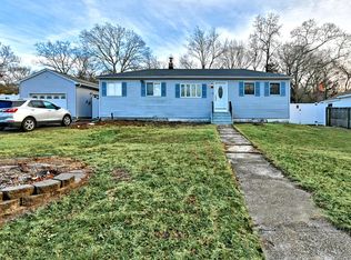 332 Mooney Pond Rd, Farmingville, NY 11738