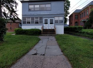 226 Broad St, Meriden, CT 06450
