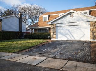 2940 Chayes Park Dr, Homewood, IL