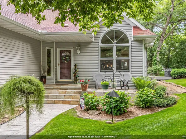 8405 Ridgeview Ct, Larsen, WI 54947