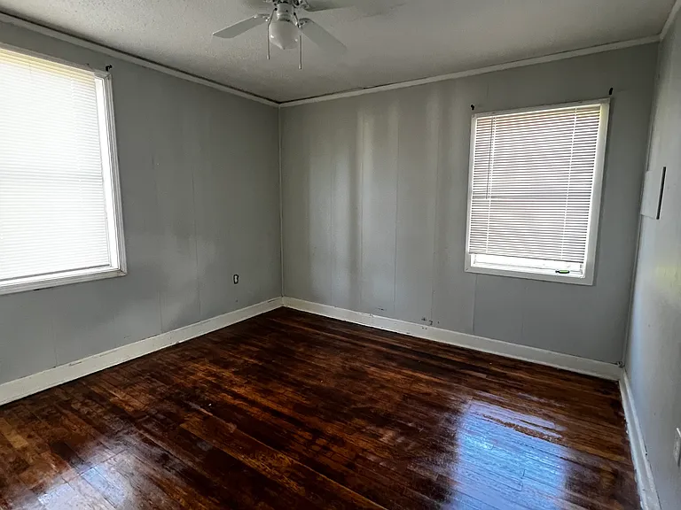 2817 Miller Ave — Photo 9
