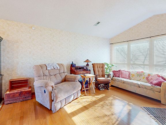 5th image of 1444 Waynesboro Ln