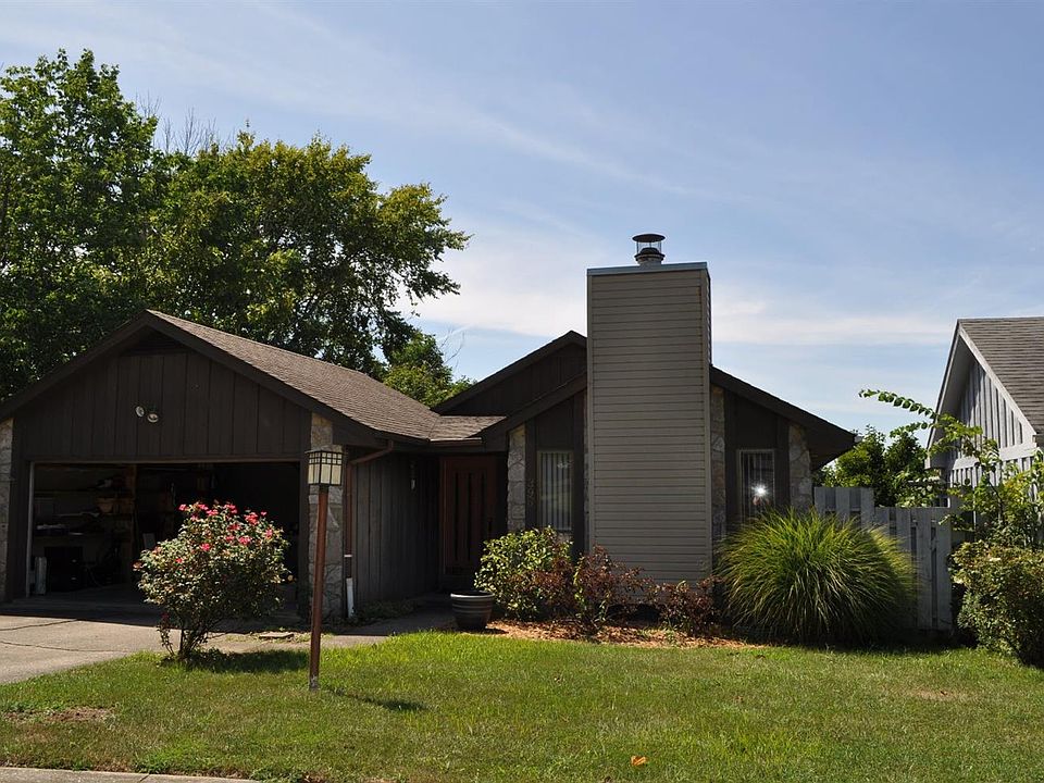 1st image of 396 Garden Point Dr