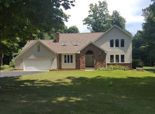 1306 Bartz Rd, Valparaiso, IN 46383