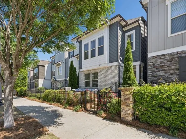 1061 Kirkland Cir, Smyrna, GA 30080