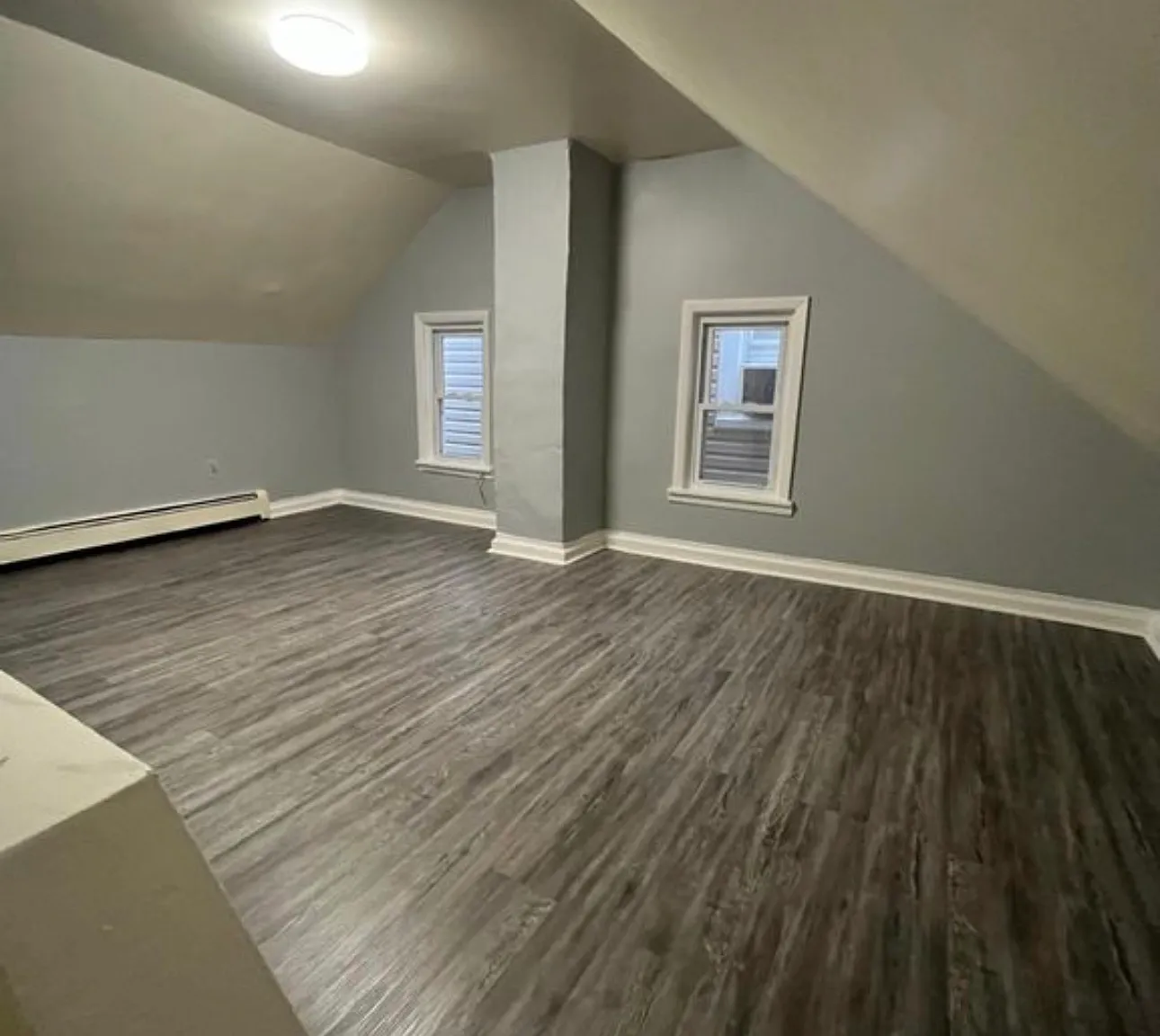 3 bed, 1200 sqft, $2,250 — Photo 3