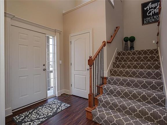 3rd image of 18125 Rollins Dr