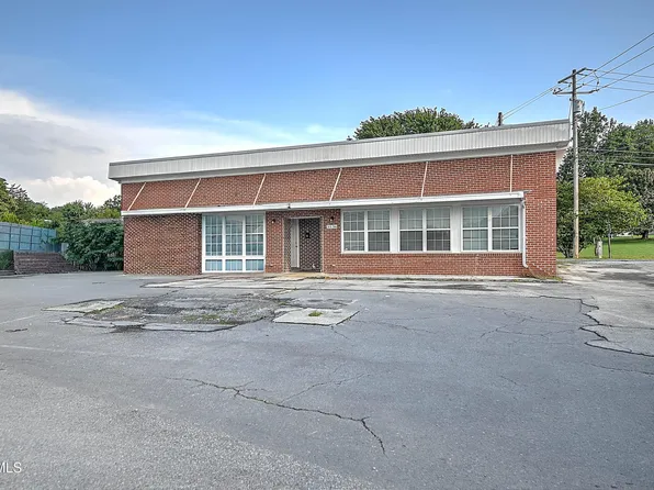 3536-3538 W Walnut St, Johnson City, TN 37604