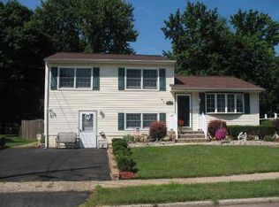 30 Baldwin Rd, Edison, NJ 08817