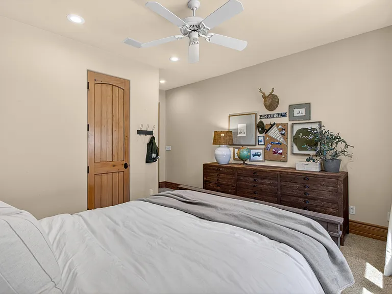 2375 Clubhouse Dr — Photo 56
