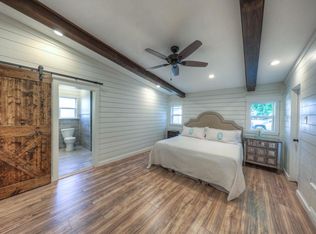 527 Springwood Dr, Conroe, TX 77385