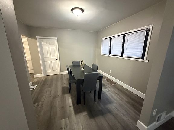 3rd image of 12763 Cloverlawn St