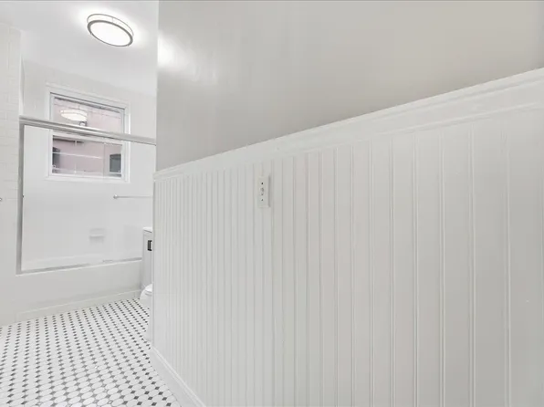 134 Clifton Place image 12 of 28