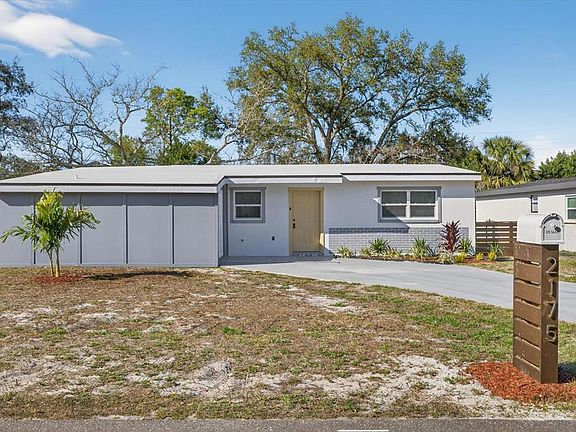 5th image of 2175 20th Ave SW