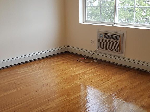 5th image of 97-39 109th St #3