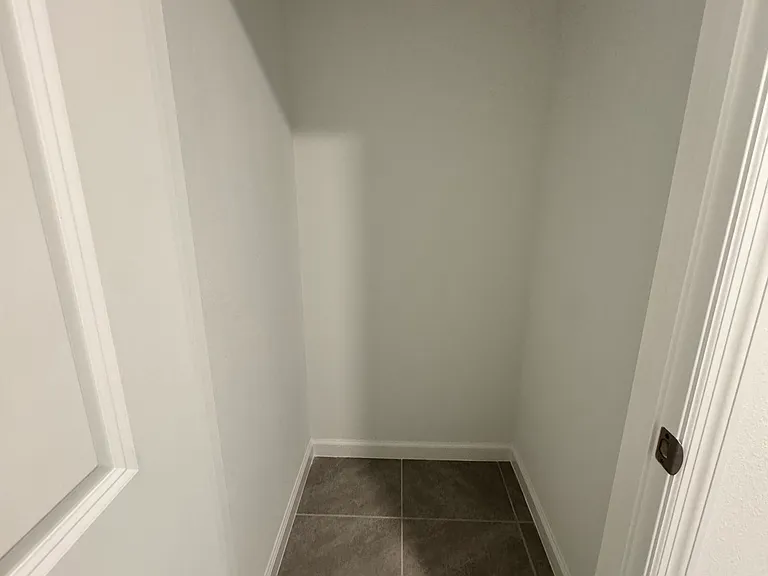 8042 SW Highway 484 — Photo 3