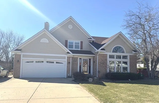 1219 Churchill Rd photo 1