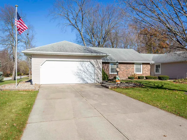 18487 Crownhill Dr, South Bend, IN 46637