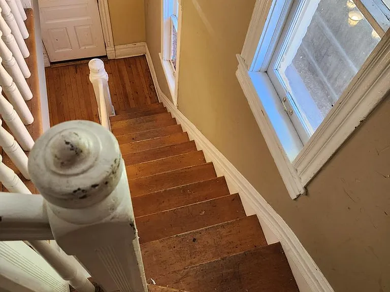 1720 N Pearl St — Photo 3