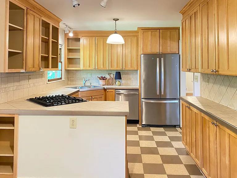 113 McKoy St — Photo 4