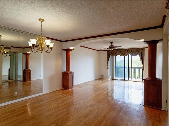 3rd image of 4201 N Ocean Dr APT 402