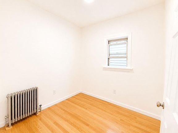 4th image of 6923 59th Rd Floor 2