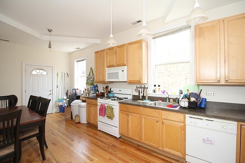 1st image of 3833 N Paulina St #Unt