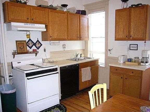 4th image of 1426 Adams St NE #3