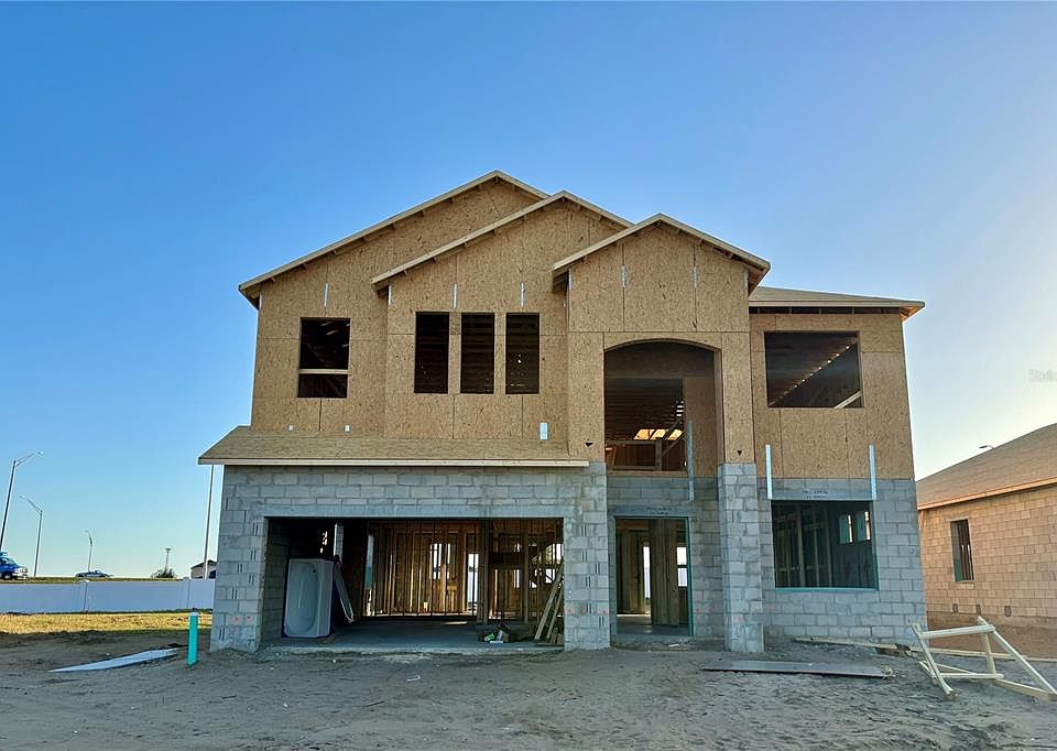1st image of 864 Pointe Emerson Blvd