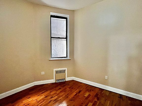 5th image of 424 E 138th St #1A