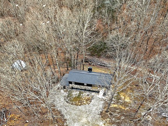 4th image of 9388 Harrison Ferry Rd